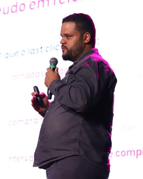 Rodrigo Souza Alexandre no palco do EDX 2026